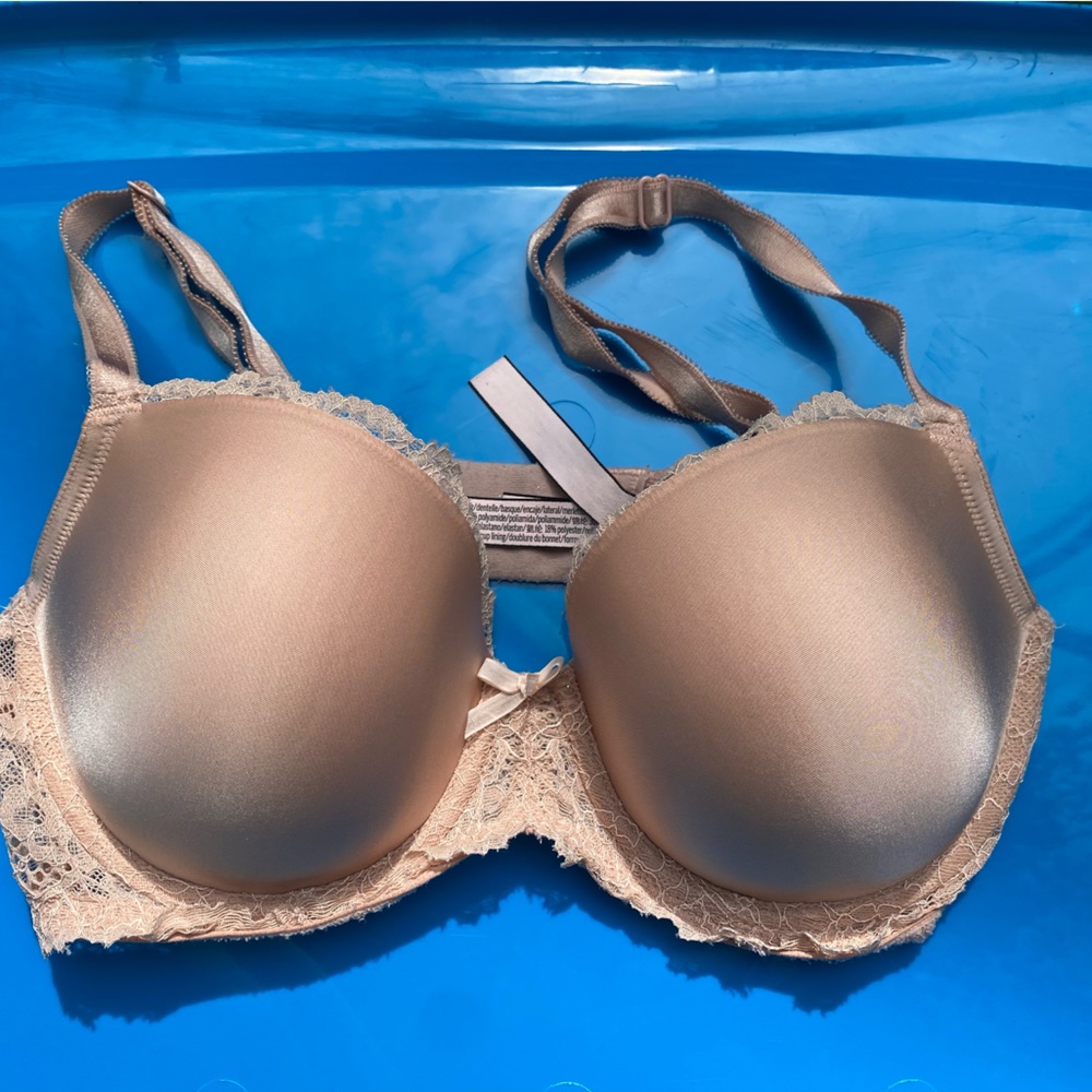 Lots of 5 Victoria Secret bras 32dd